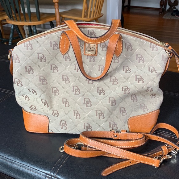 Dooney & Bourke Handbags - Dooney and Bourke satchel